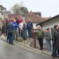 Mještani ulice u Banjoj Luci izašli na proteste: Ne žele da se zaraze, fekalije teku ulicom