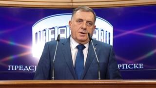 Dodik napao političare u FBiH: "Šutili bi i da Šmit kaže da je Zemlja ravna ploča i da treba osuditi sve koji djecu uče zakonu gravitacije"